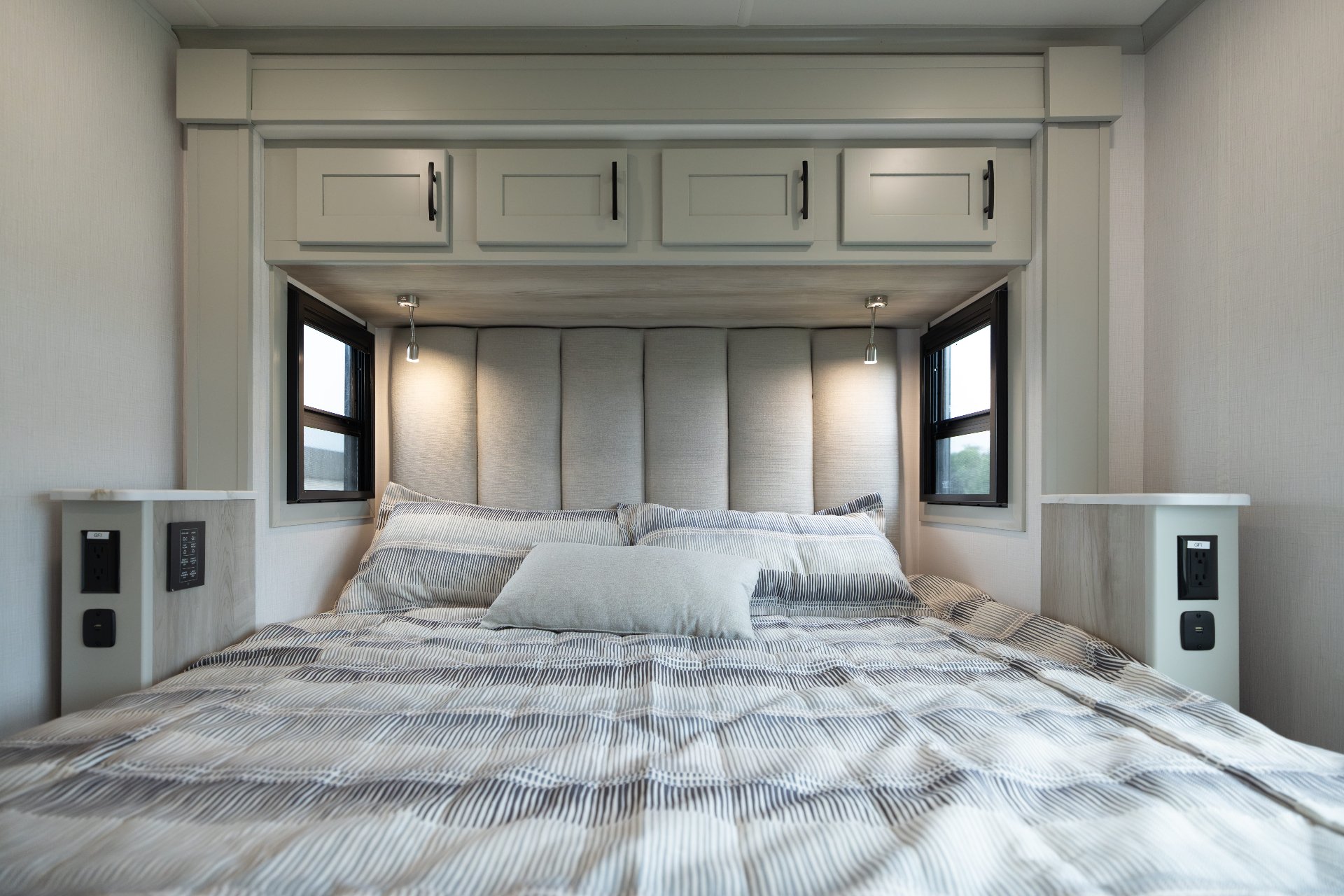 King Bed Slide