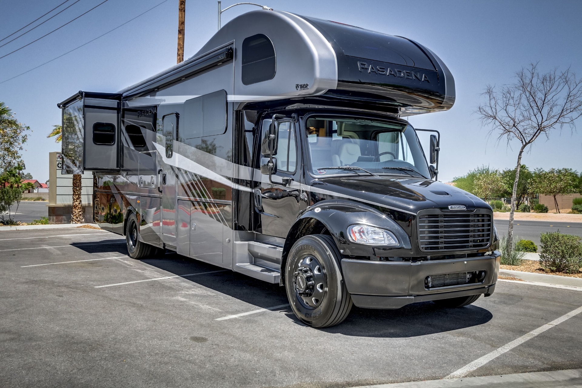 Hilton Riggins Thor Rv 2025 Thor Pasadena 34XG - Super C Las Vegas