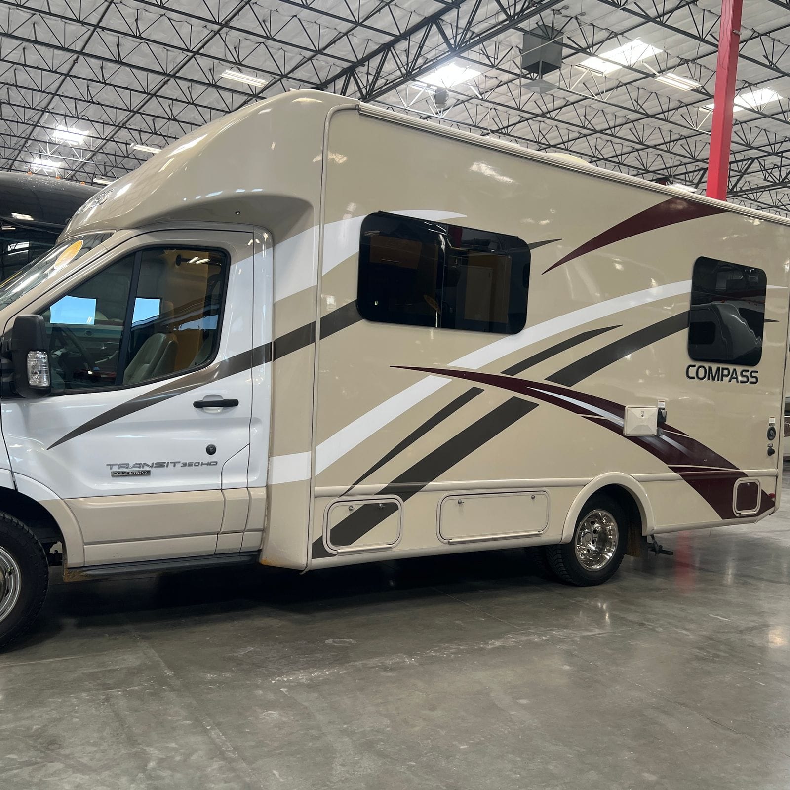 2018 THOR MOTOR COACH COMPASS 23TR