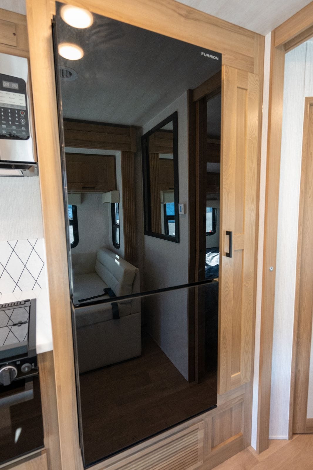Maximus 34MX Bedroom