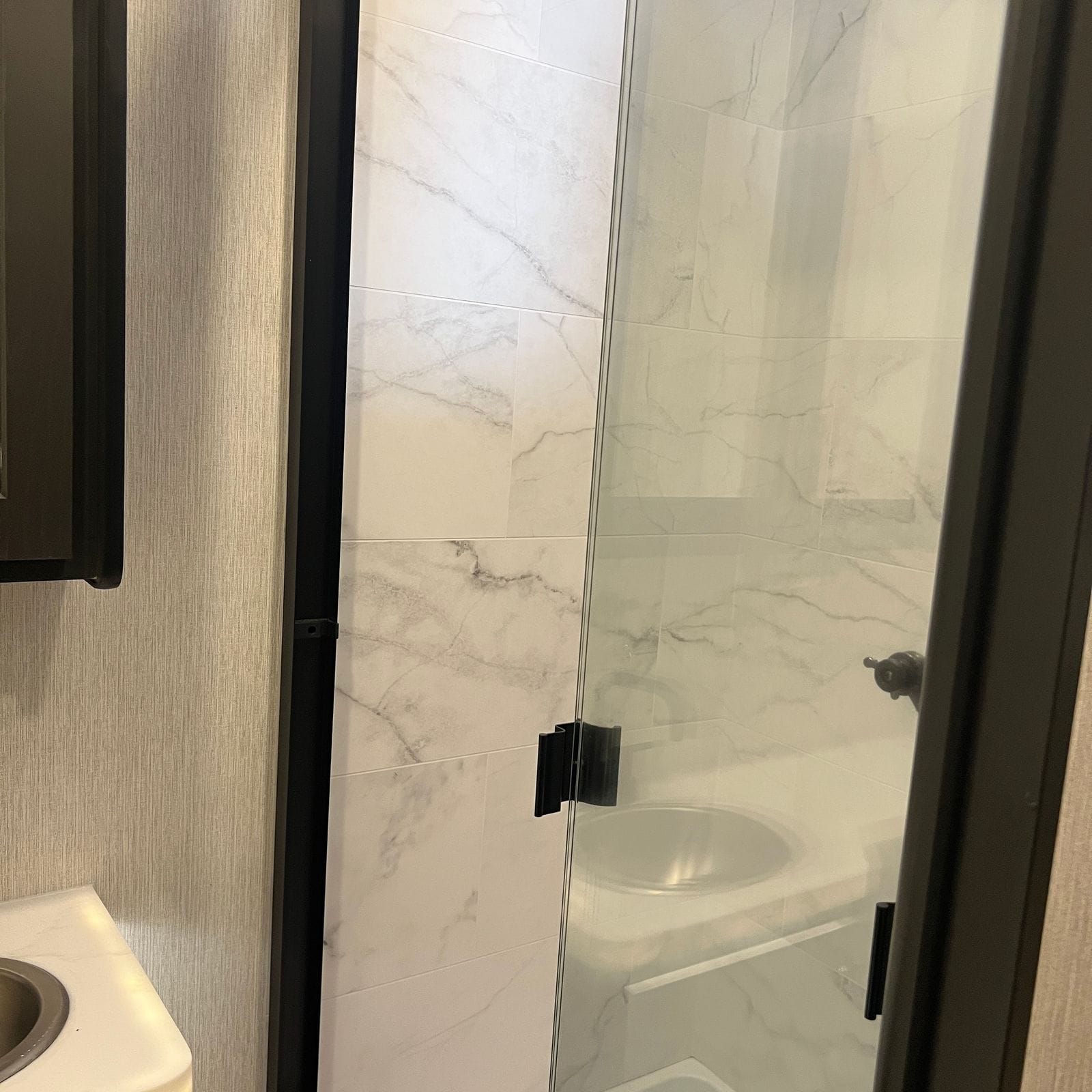 2027 Nexus Ghost 36DS shower door