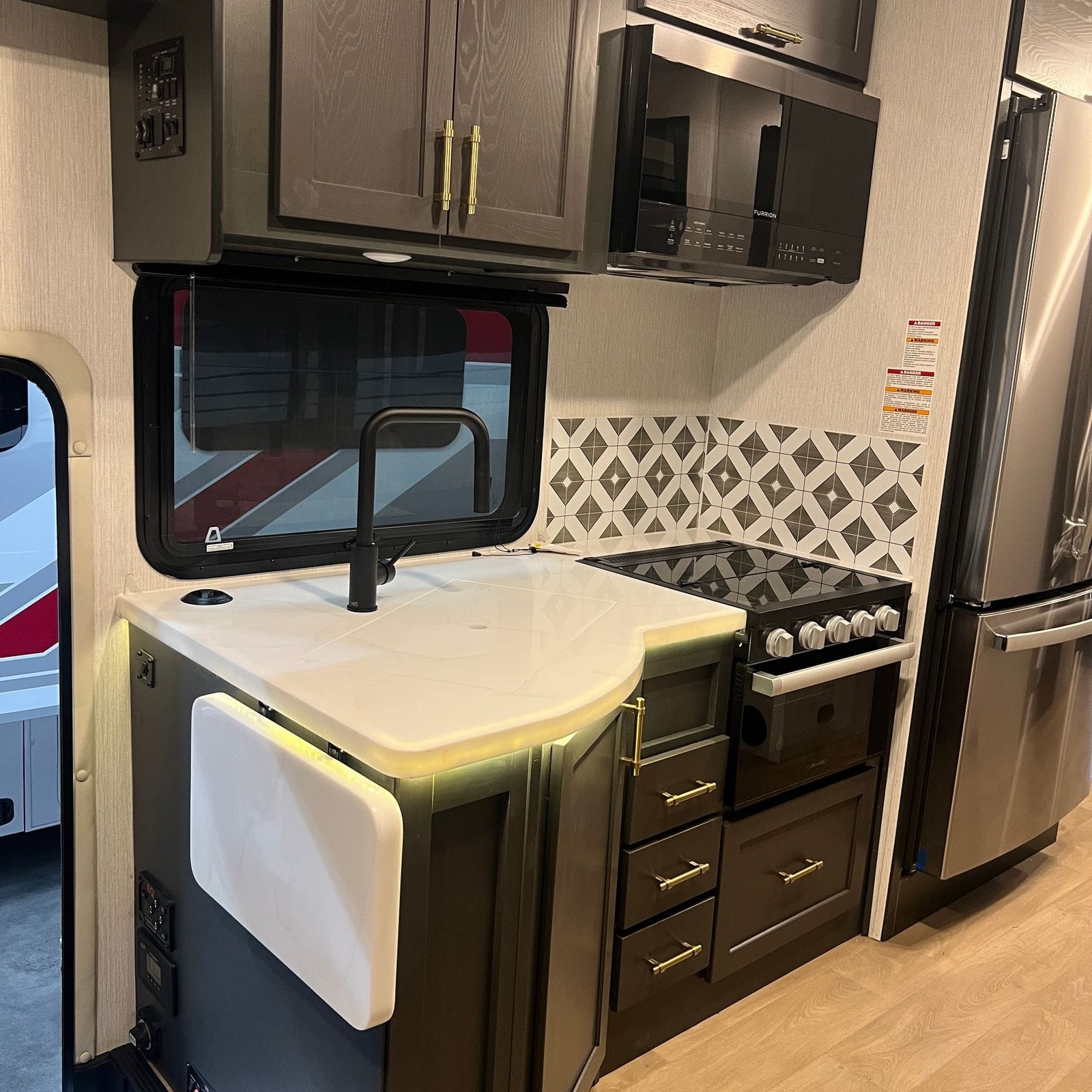 2027 Nexus Ghost 36DS kitchen sink and faucet