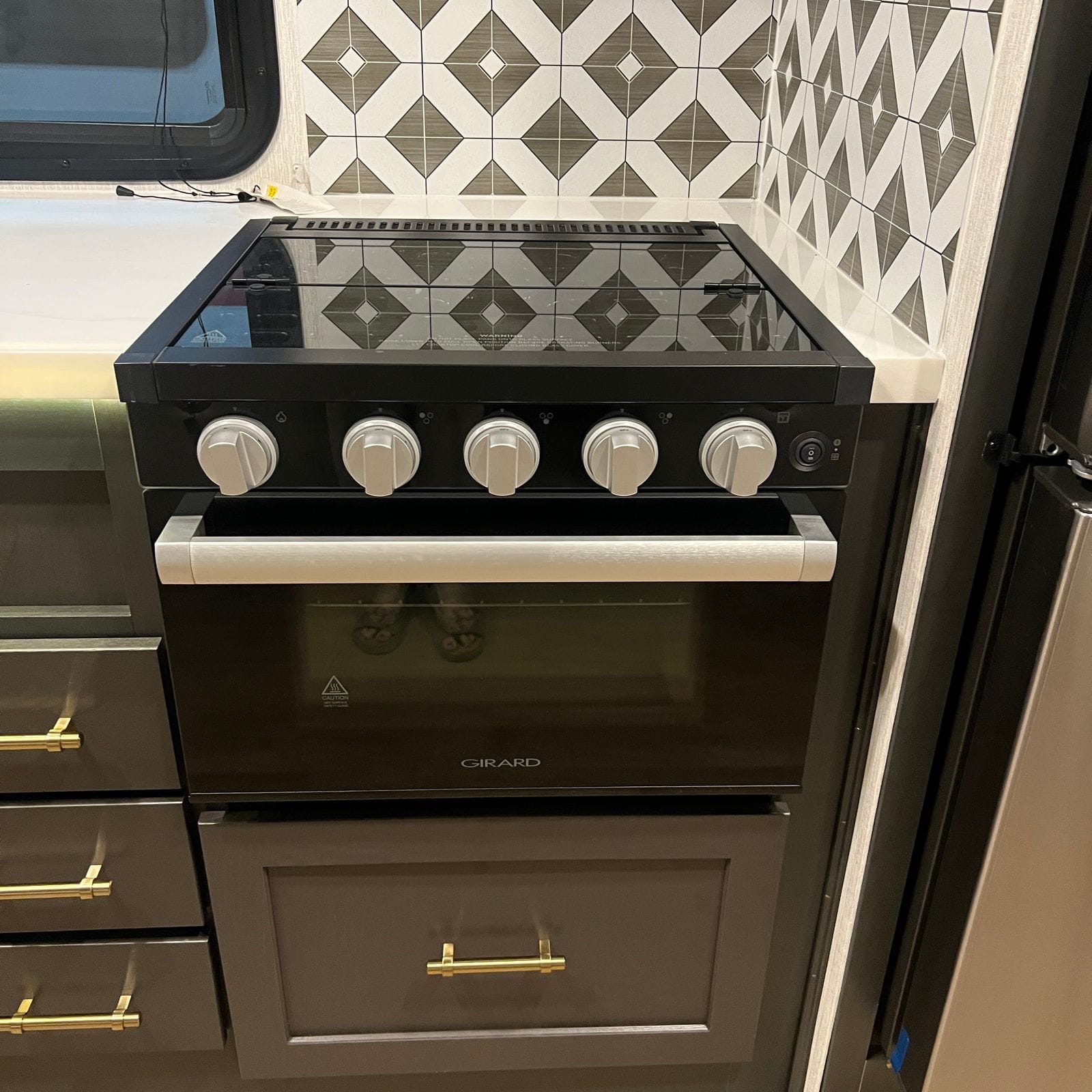 2027 Nexus Ghost 36DS range and cooktop
