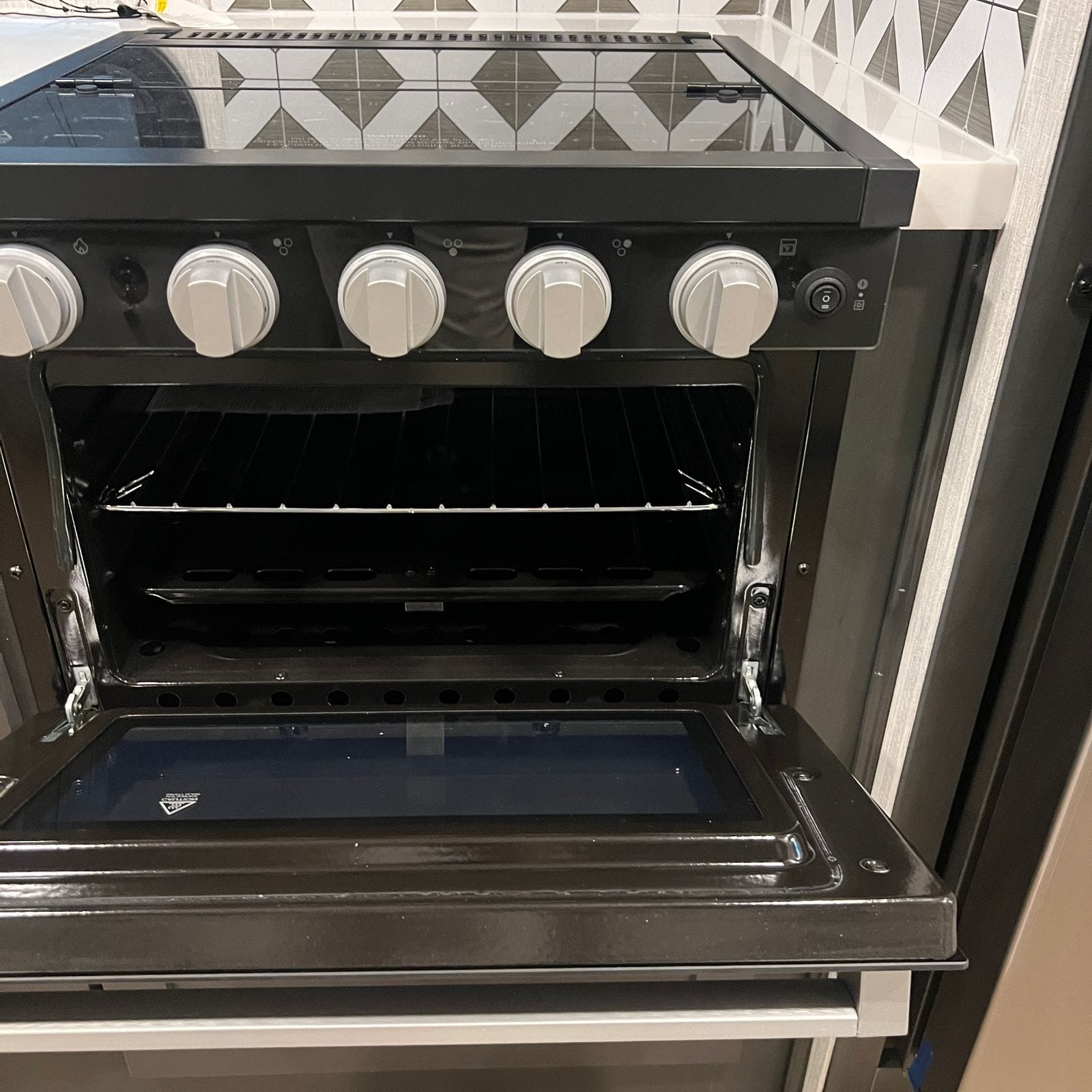 2027 Nexus Ghost 36DS oven interior