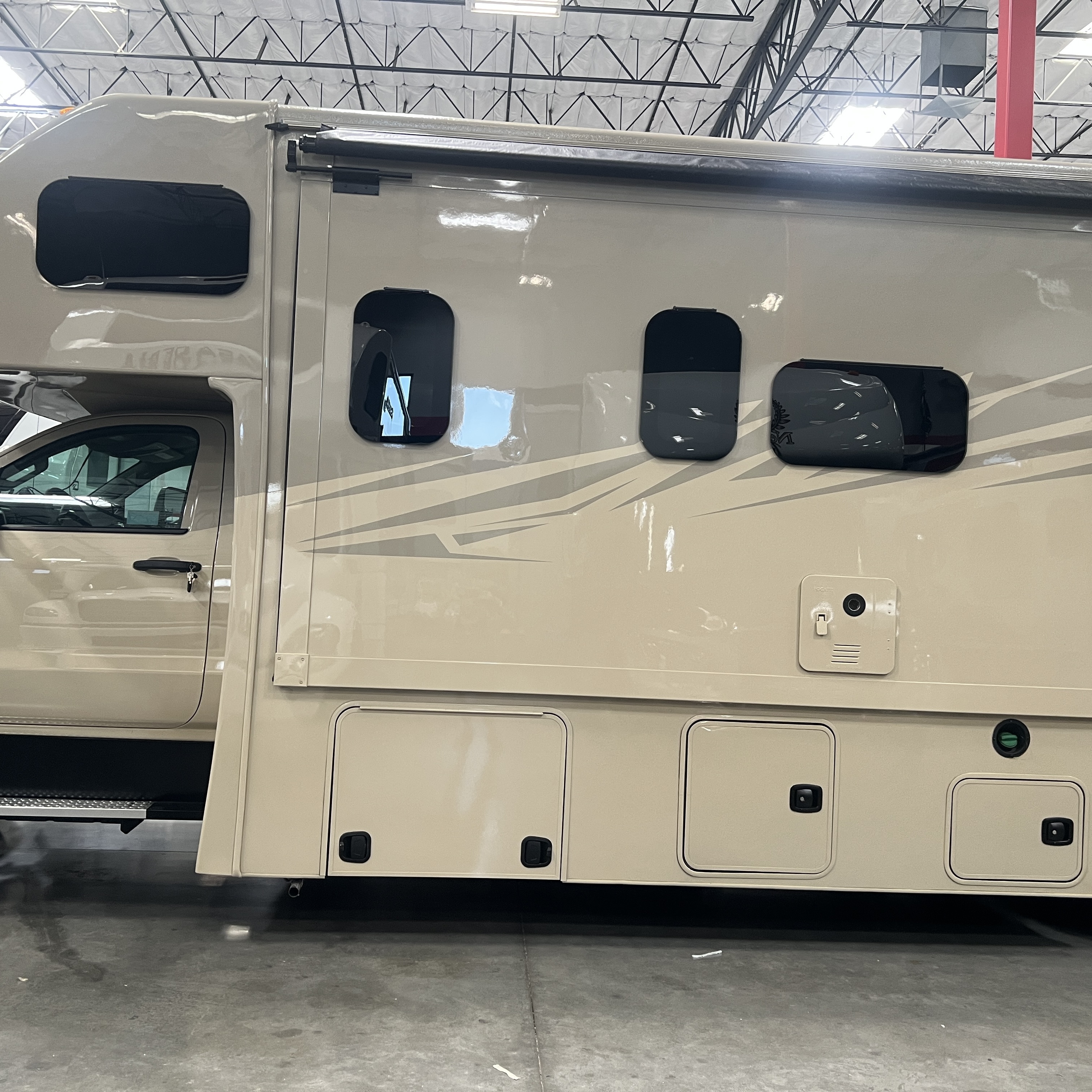 2027 Nexus Rebel Air 35R exterior detail