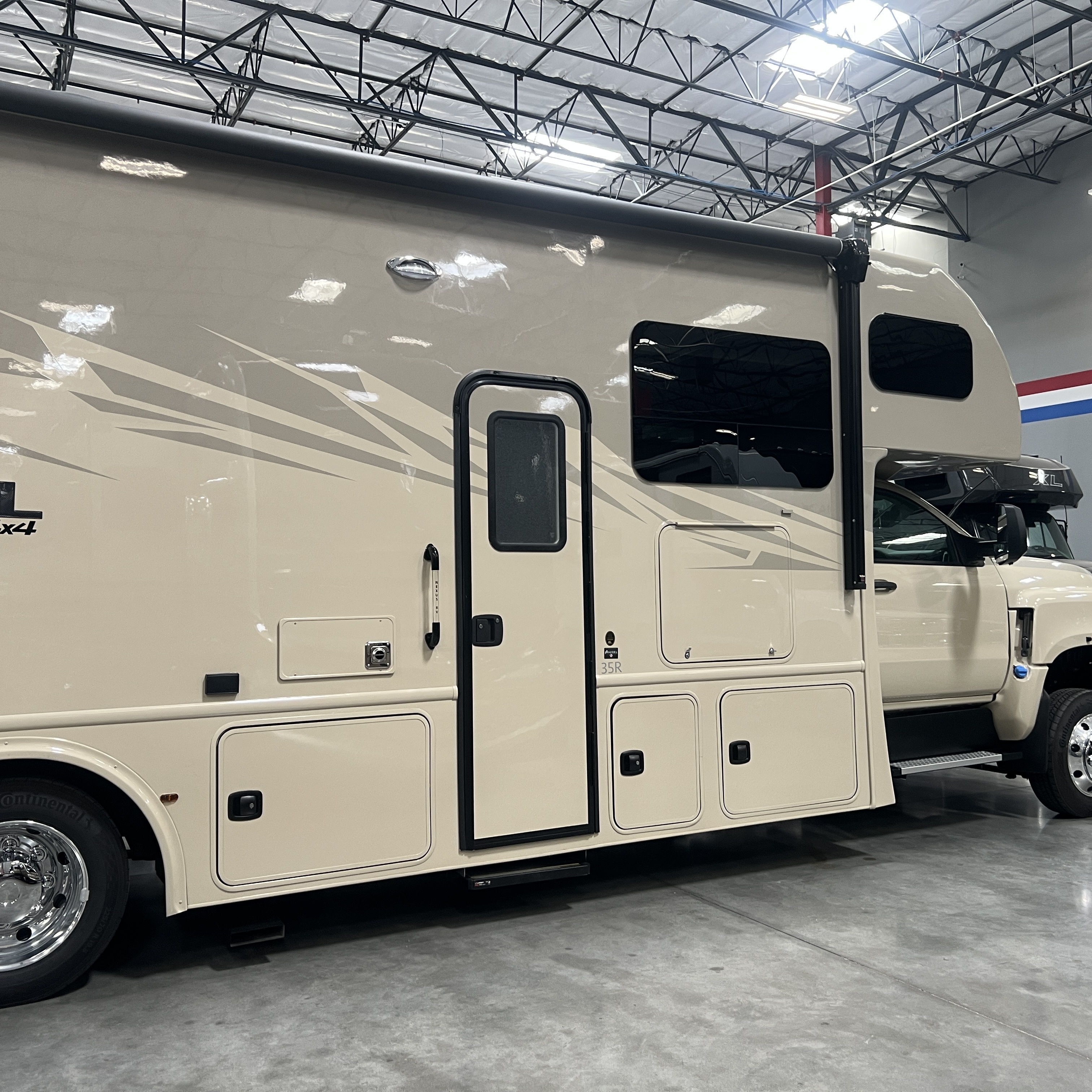2027 Nexus Rebel Air 35R exterior detail