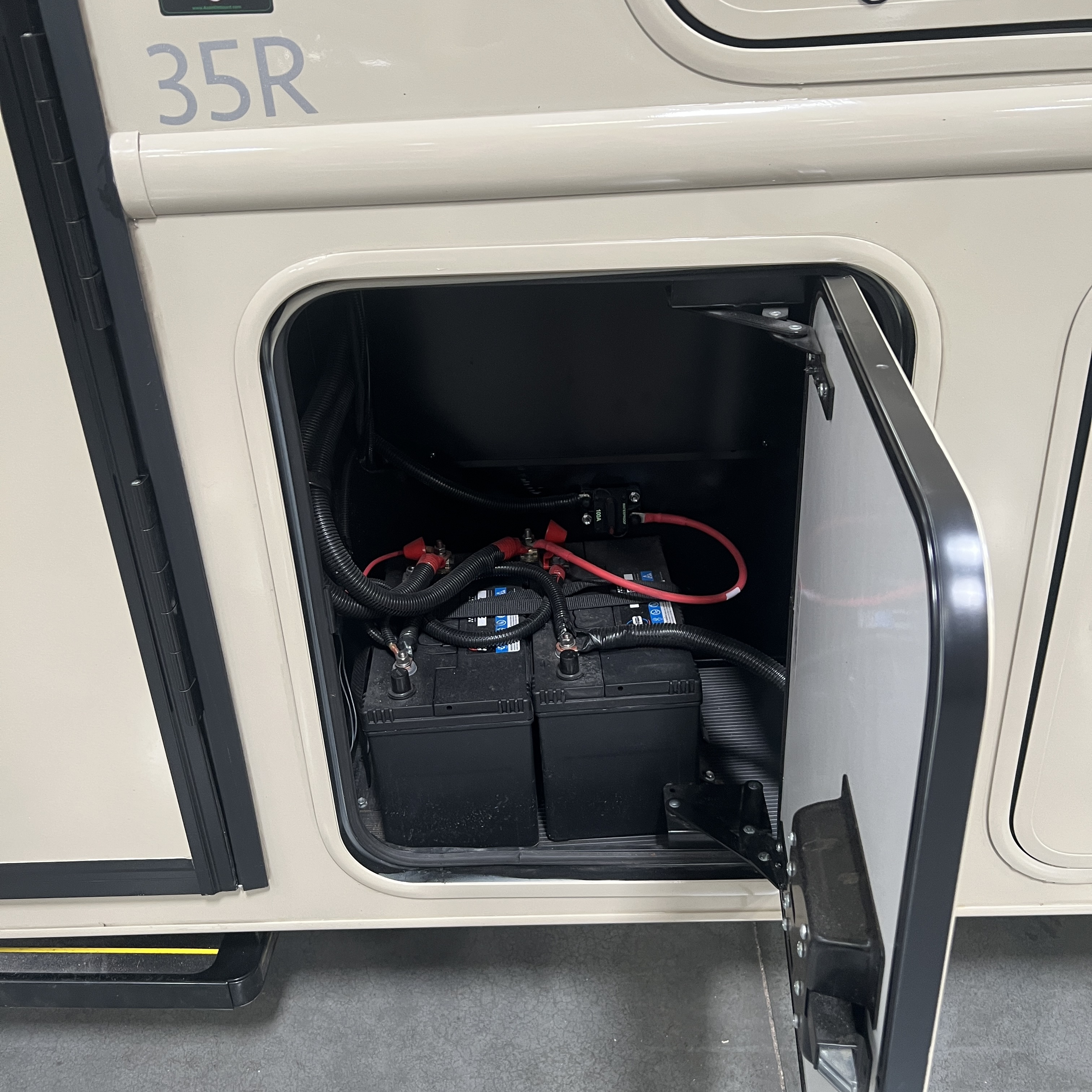 2027 Nexus Rebel Air 35R exterior detail