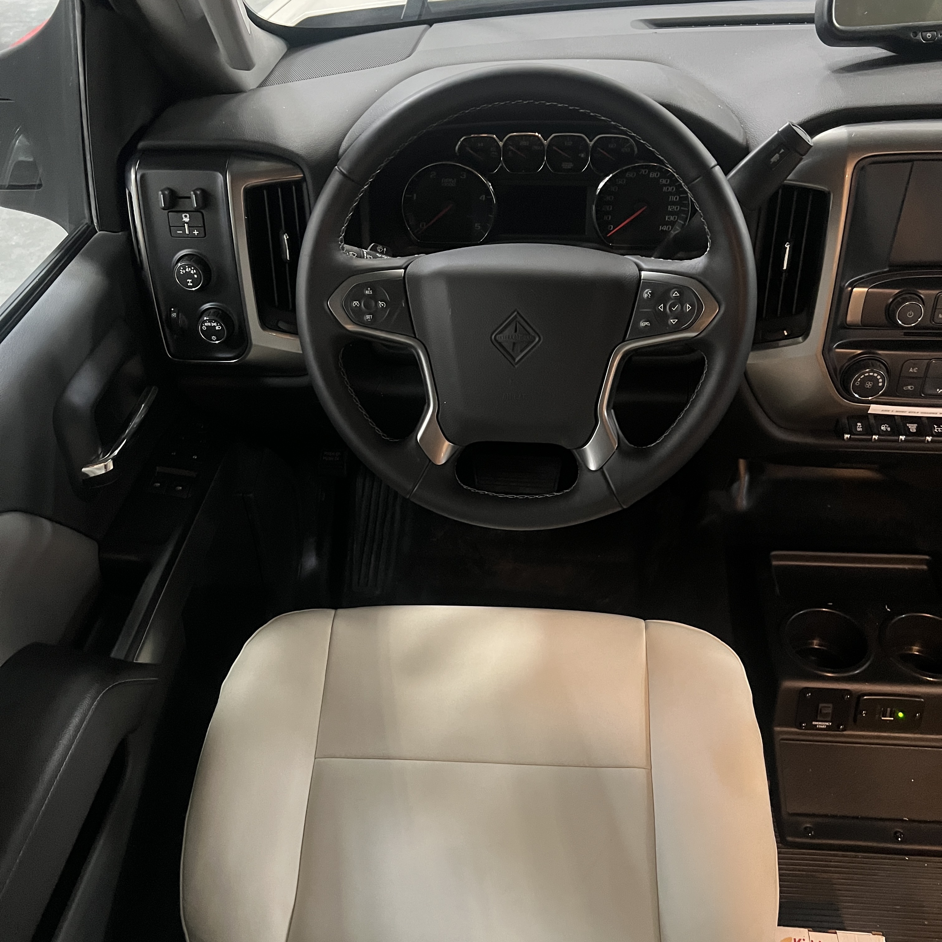 2027 Nexus Rebel Air 35R interior detail