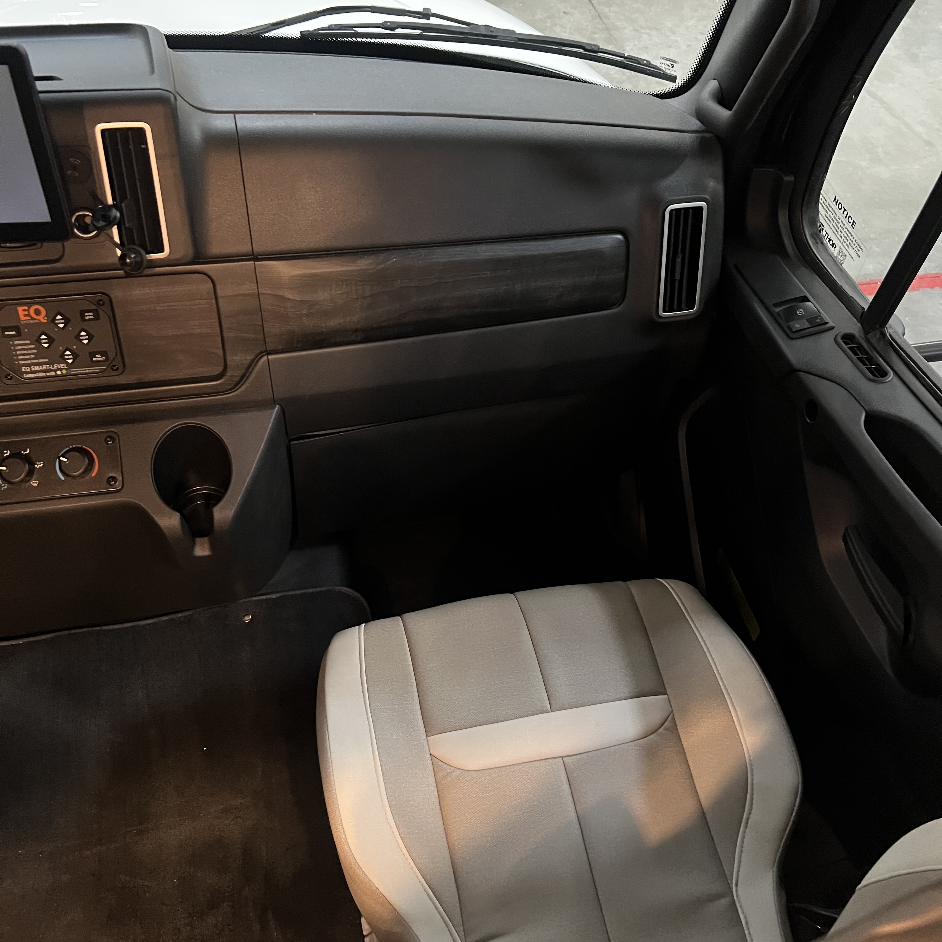 2027 Thor Pasadena SV 34XG passenger-side cockpit detail