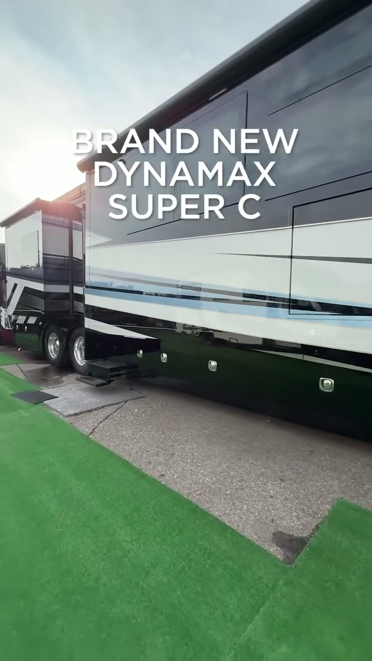 Grand Sport on Cascadia DD16 video thumbnail